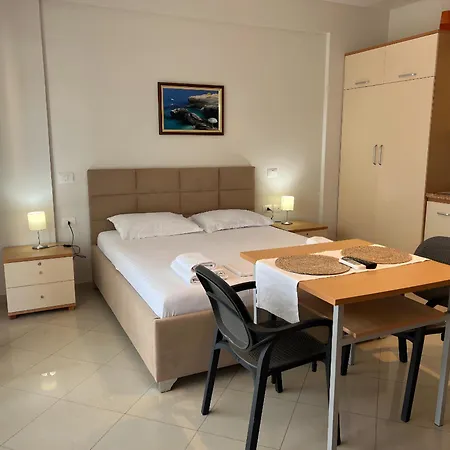 Thoma's K 아파트 *