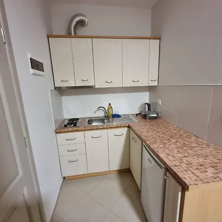 Thoma's K Apartment Vlore