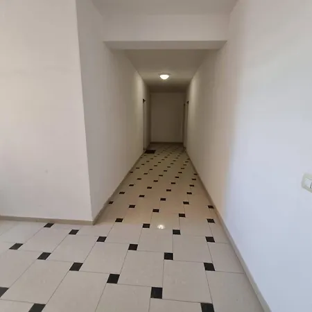 Thoma's K Apartment Vlore