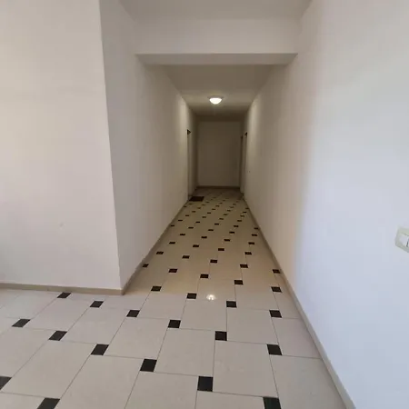 Thoma's K Apartment *