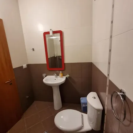 Thoma's K Apartament Wlora