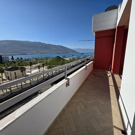 Thoma's K Apartment *