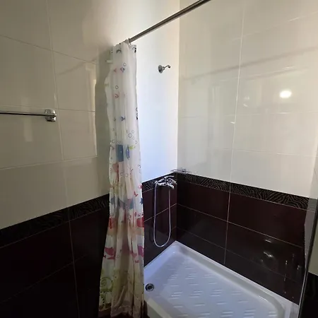 Thoma's K Appartement Vlorë