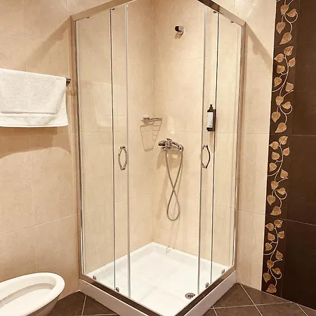Thoma's K Appartement Vlorë