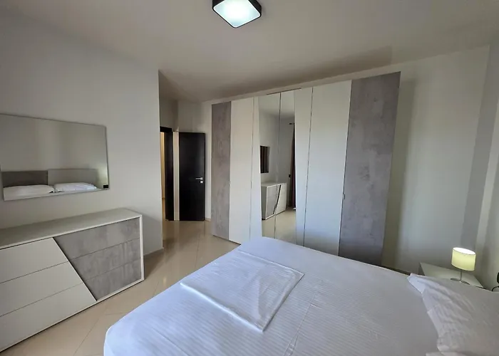 Thoma's K Lejlighed Vlorë